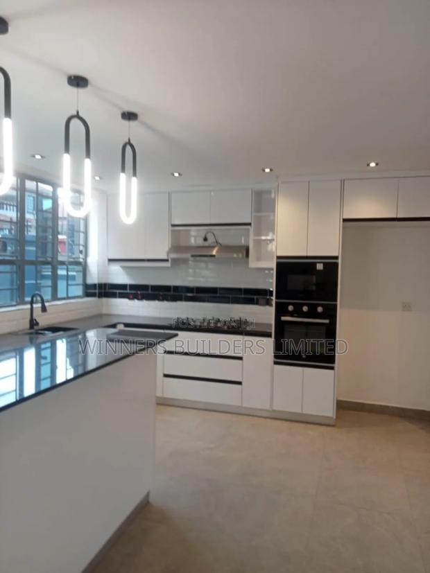 5bdrm Maisonette in Ngoingwa Estate for sale