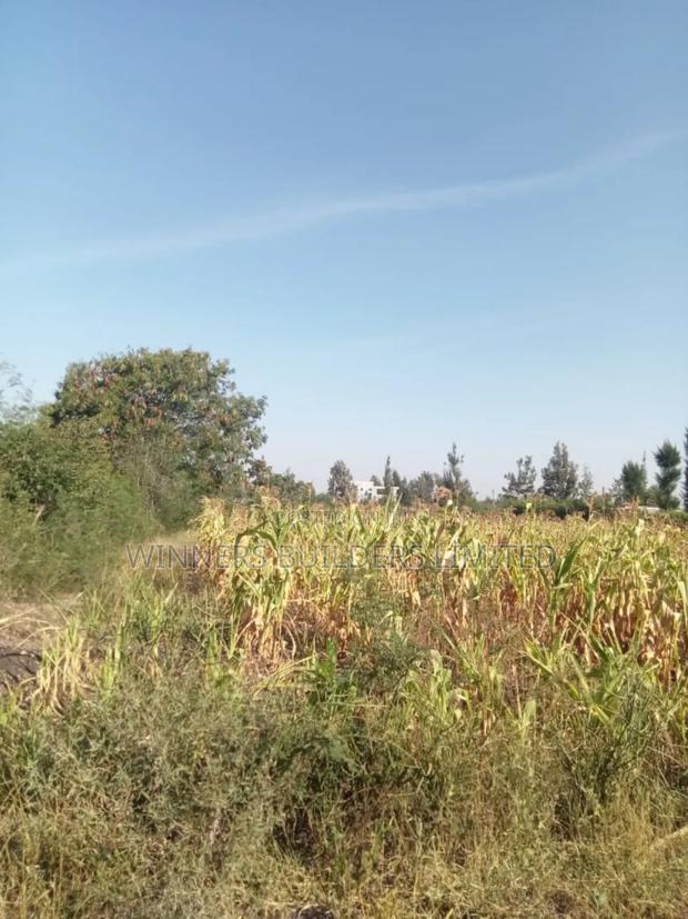 Selling 100*100 Plot at Kangundo Road Block 10