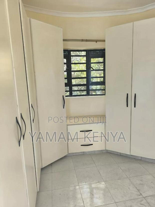 5bdrm Maisonette in Epz Estate, Kitengela for sale