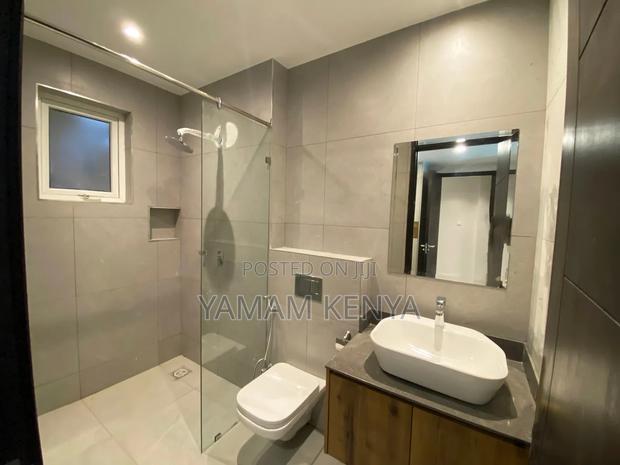 3bdrm Apartment in Korompoi, Kitengela for sale