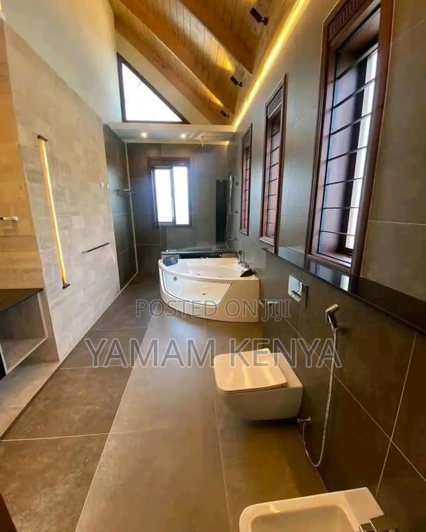 3bdrm Apartment in Korompoi, Kitengela for sale