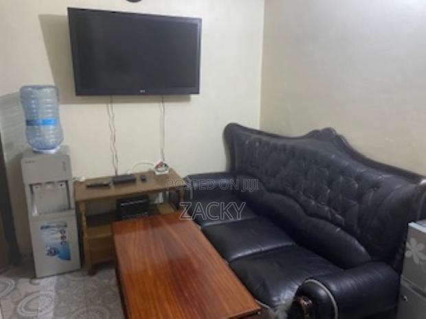 1bdrm Bedsitter in Riara Rd Kilimani, Hurlingham for rent