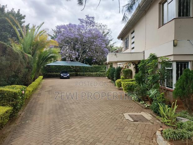 1/2 Acre Kilimani