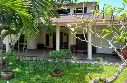 4bdrm Villa in Billionaires,, Malindi for sale