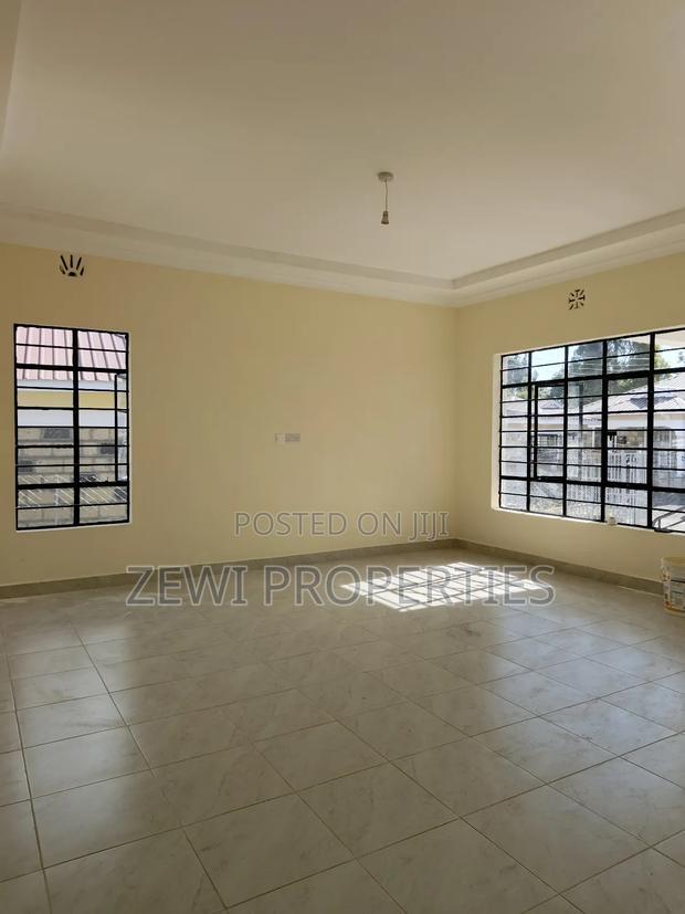3bdrm Bungalow in Matasia, Merisho for sale