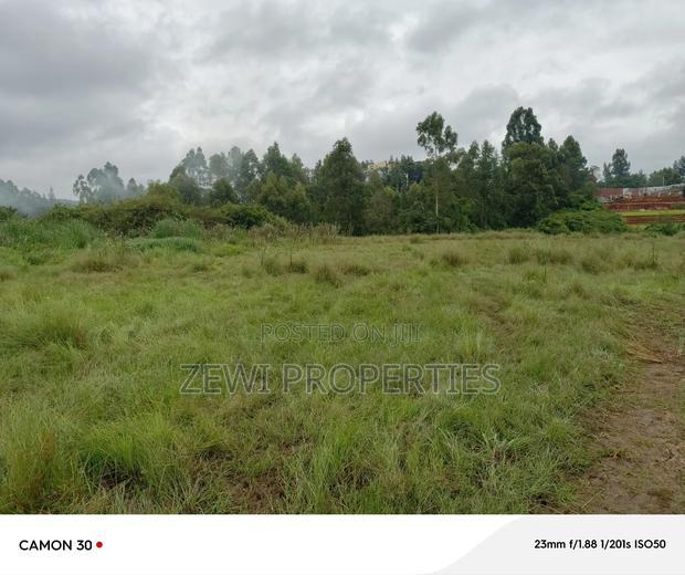 2.3 Acres Karen