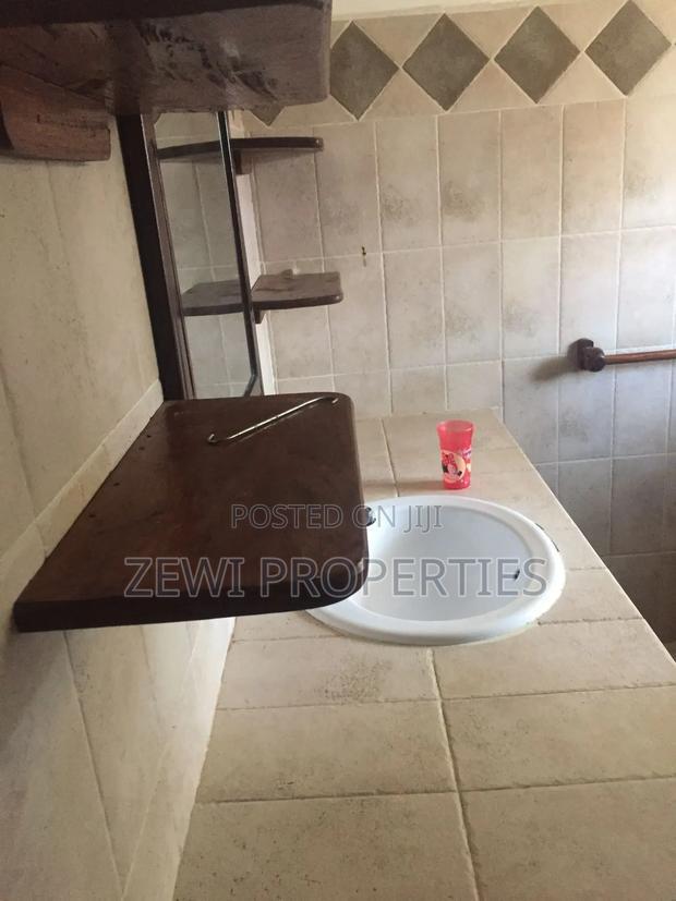 Furnished 2bdrm Bungalow in Casuarina Road, Town Centre for sale