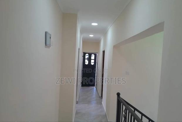 5bdrm Maisonette in Kiserian-Ngong, Matasia for sale