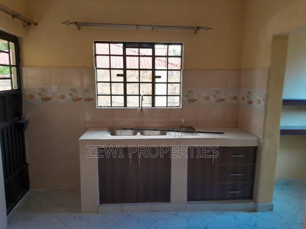 3bdrm Bungalow in Kisearan, Matasia for sale