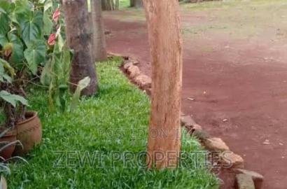 5bdrm Maisonette in Njathaini, Thindigua/Kasarini for sale