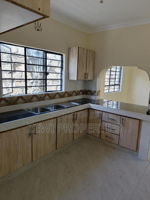 3bdrm Bungalow in Matasia, Merisho for sale