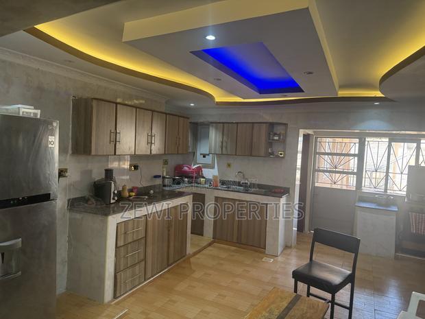 11bdrm Mansion in Runda for sale
