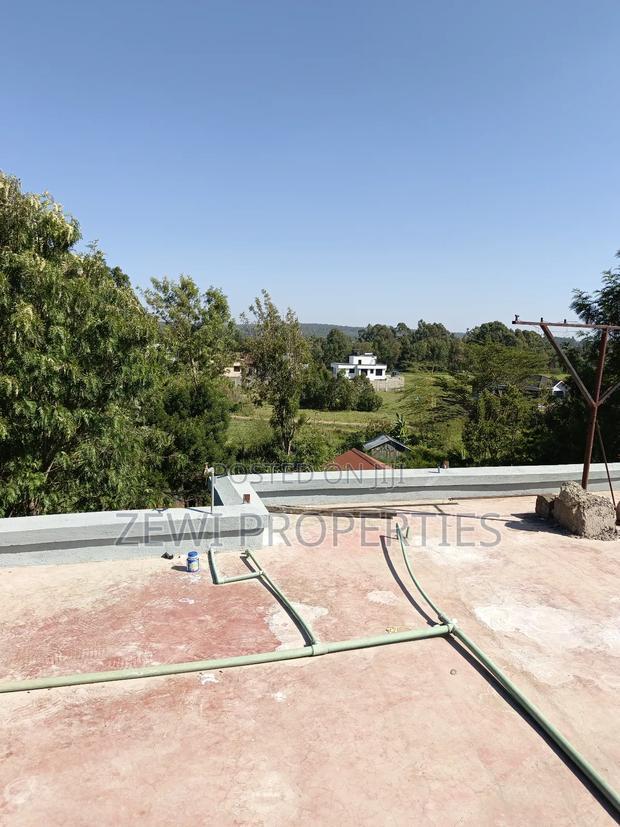 6bdrm Mansion in Kerarapon Dr for sale