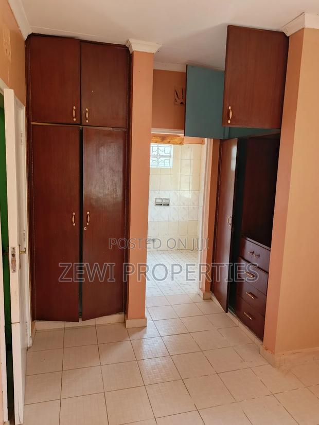 3bdrm Bungalow in Oluulua for sale
