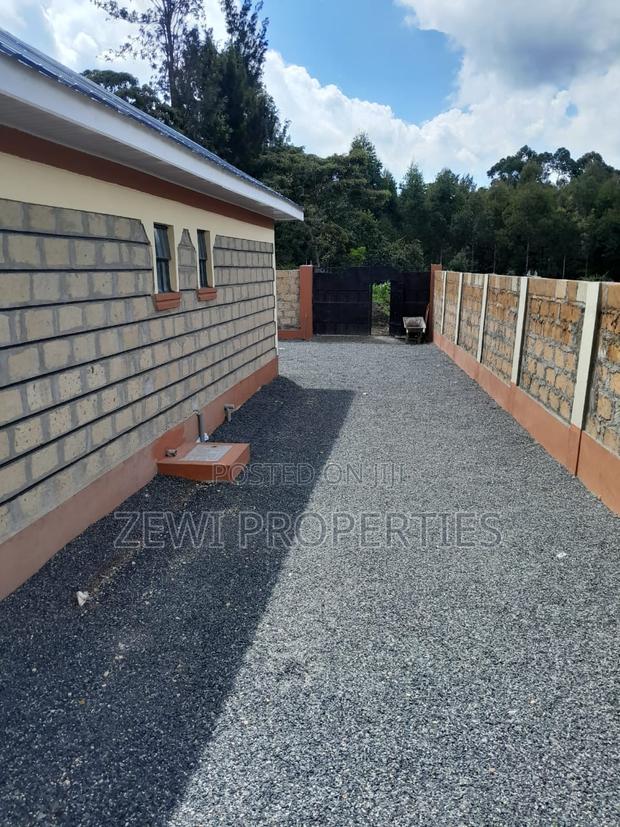 3bdrm Bungalow in Kisearan, Matasia for sale