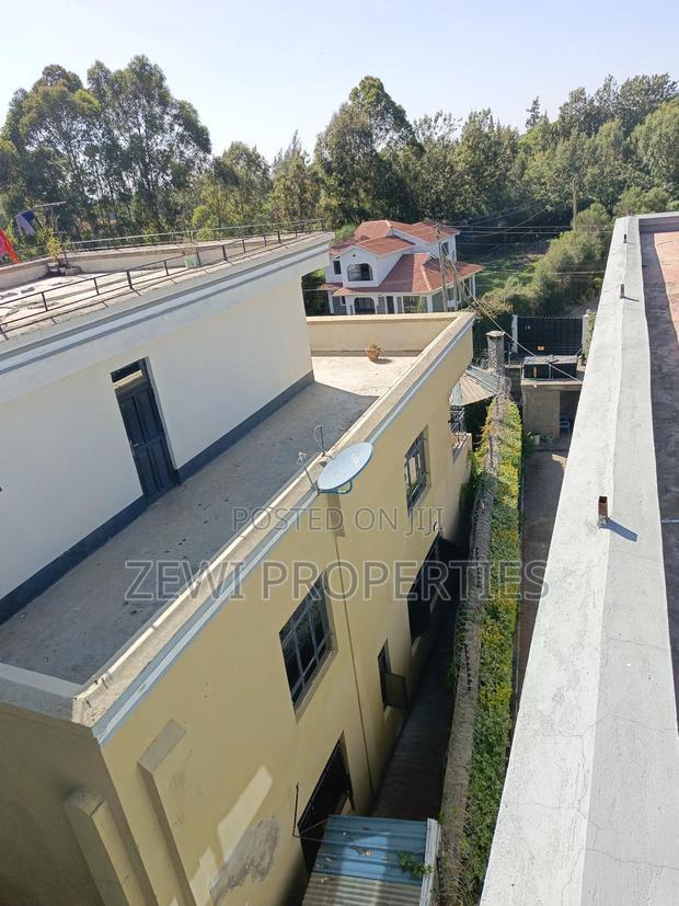 6bdrm Mansion in Kerarapon Dr for sale