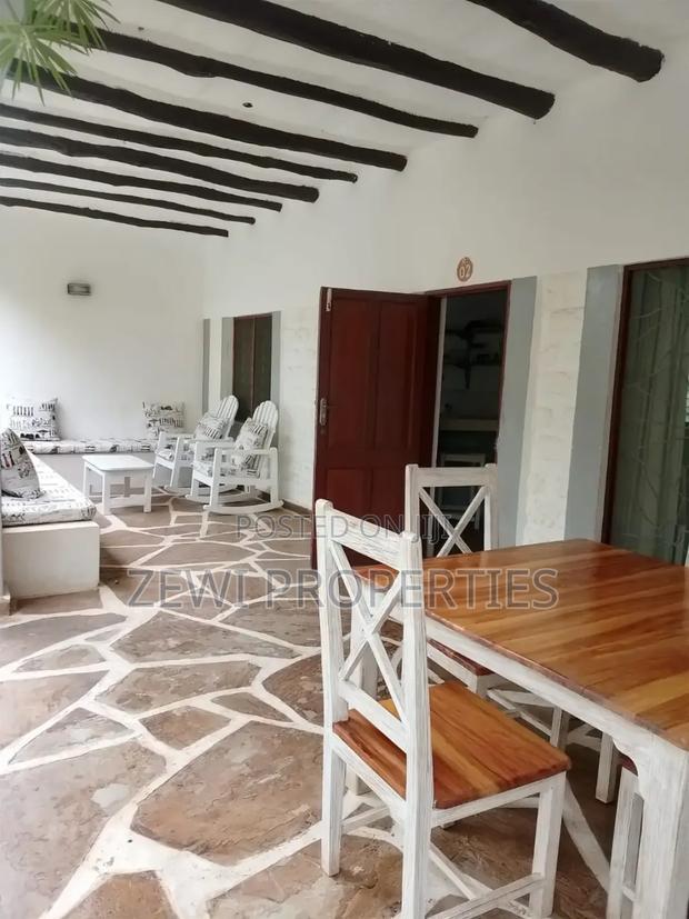 Furnished 2bdrm Apartment in Beach Road, Ukunda for sale