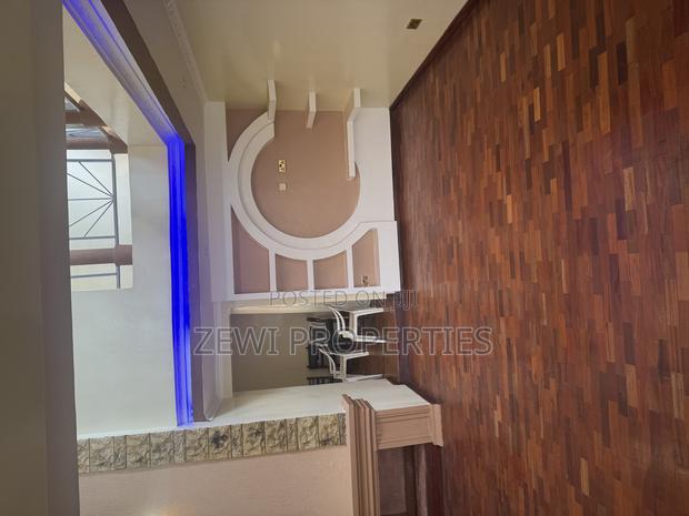 11bdrm Mansion in Runda for sale