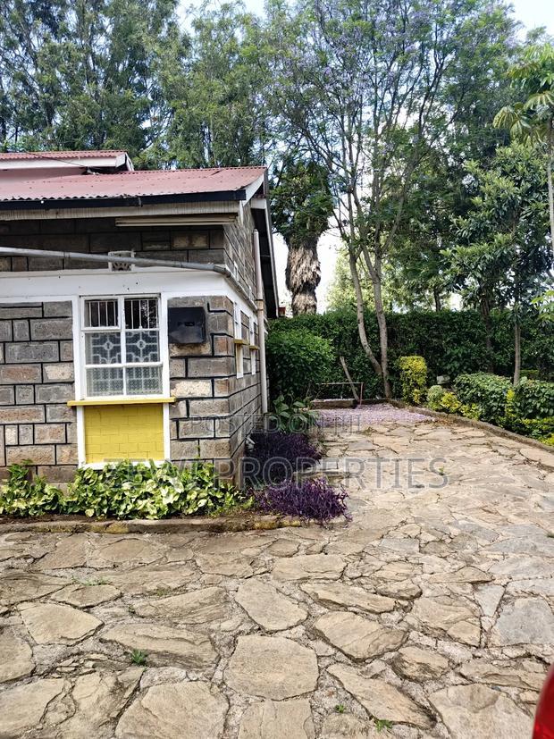 3bdrm Bungalow in Oluulua for sale