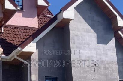 6bdrm Mansion in Cianda, Ndumberi for sale