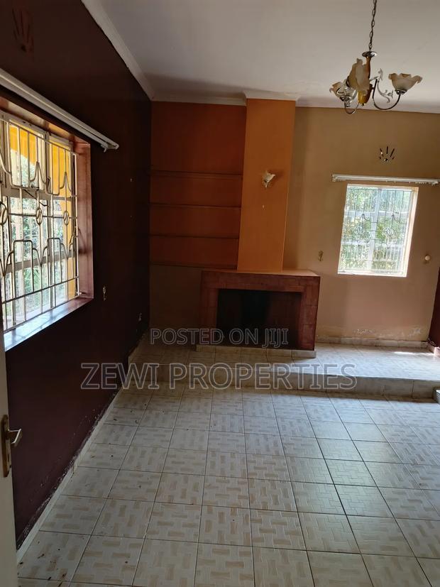 3bdrm Bungalow in Oluulua for sale