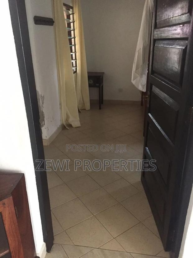 Furnished 2bdrm Bungalow in Casuarina Road, Town Centre for sale