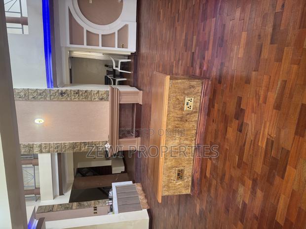11bdrm Mansion in Runda for sale