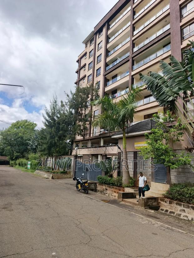 3bdrm Apartment in Safari Park, Roysambu for sale