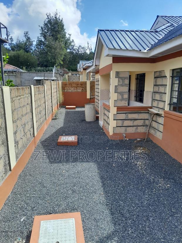 3bdrm Bungalow in Kisearan, Matasia for sale