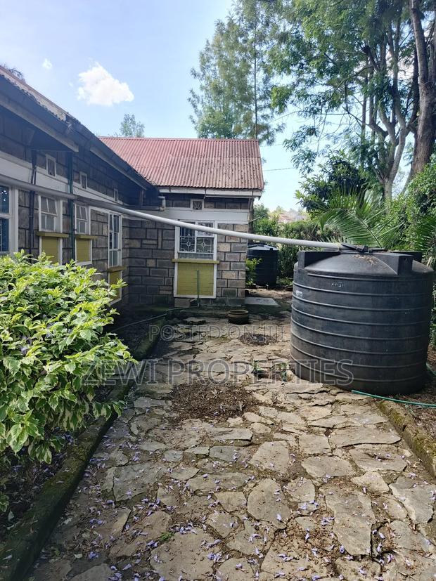 3bdrm Bungalow in Oluulua for sale