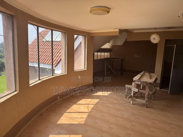 11bdrm Mansion in Runda for sale
