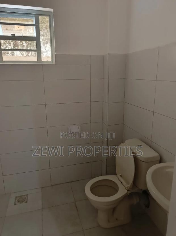 5bdrm Mansion in Kitengela for sale