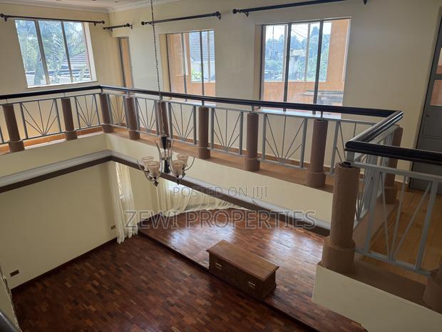 11bdrm Mansion in Runda for sale