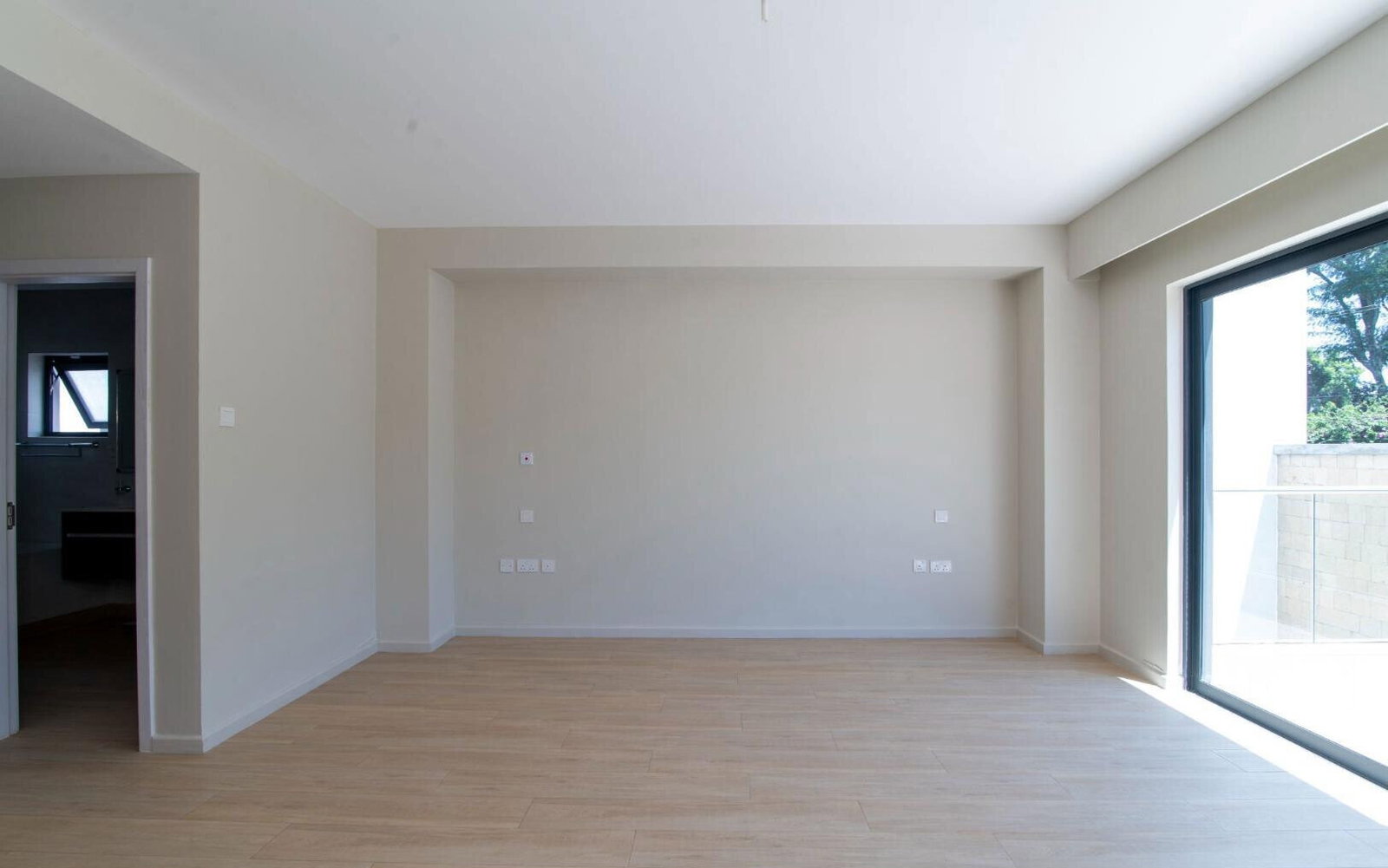 New 5BR All-Ensuite Townhouse with Private Garden – Kyuna