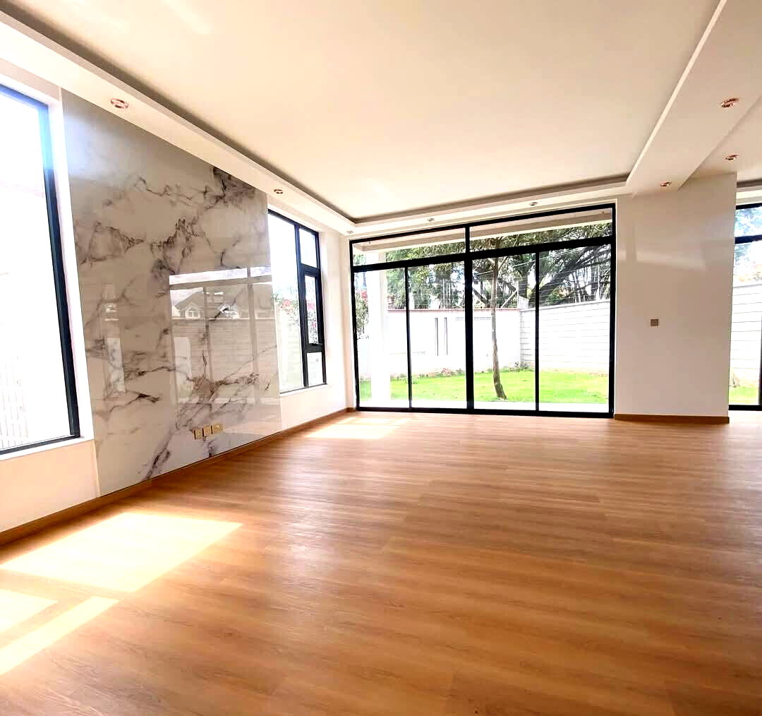 Contemporary 5-Ensuite Townhouse with DSQ & Private Garden - Lavington