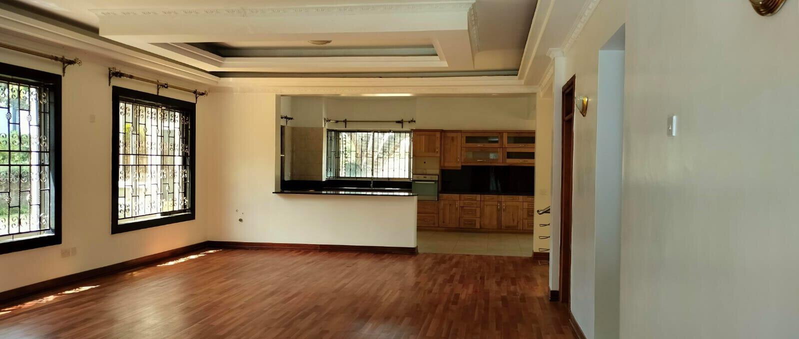 5-Ensuite Townhouse with Library & Pool - Spring Valley