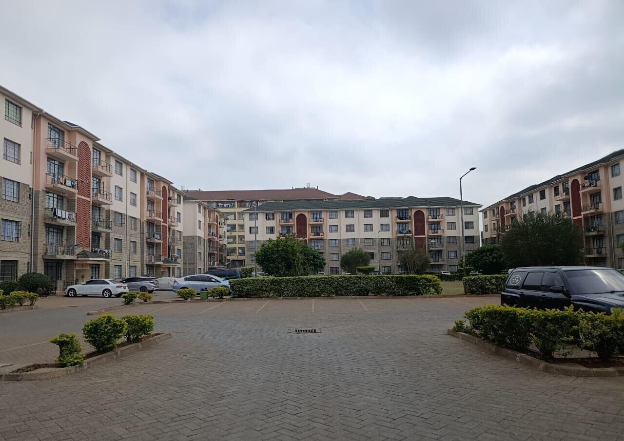 2BR with Granite Kitchen & Greenspan Mall Access - Donholm