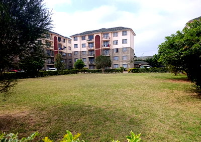 2BR with Granite Kitchen & Greenspan Mall Access - Donholm