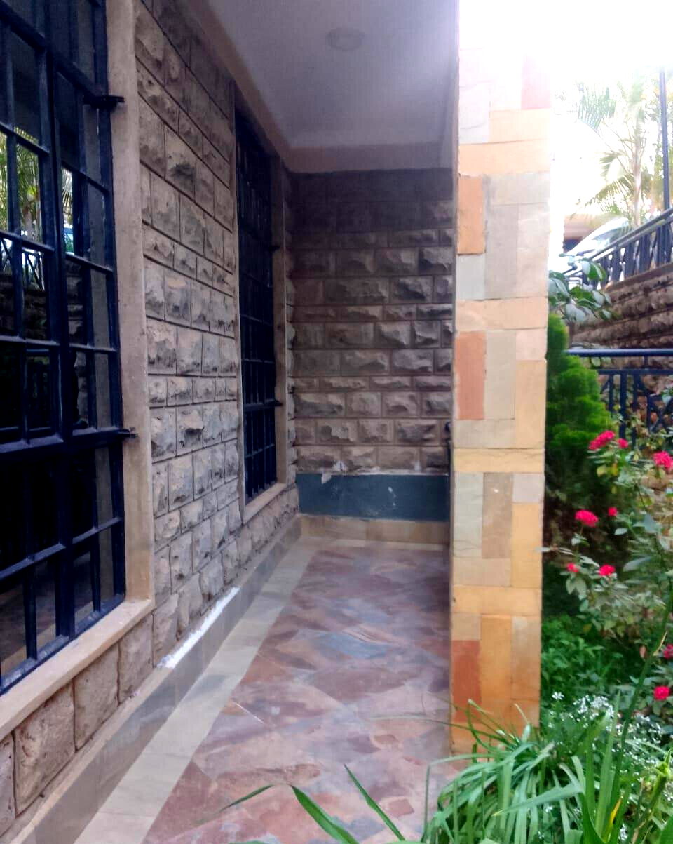4-Bed All-Ensuite Villa with DSQ in Gated Community - Rongai