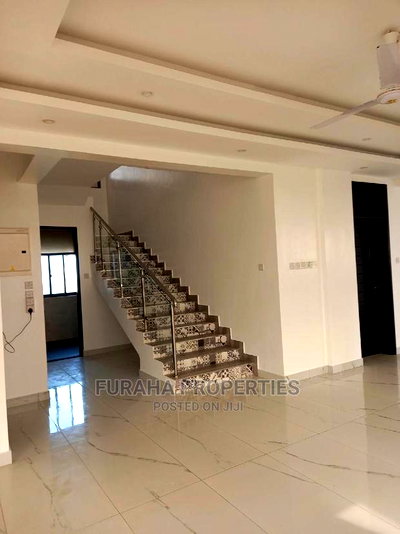 4bdrm Duplex in Nyali for Sale - Image 4