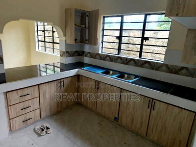 3bdrm Bungalow in Matasia for sale - Image 13