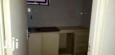 Warehouse To Let - Image 6