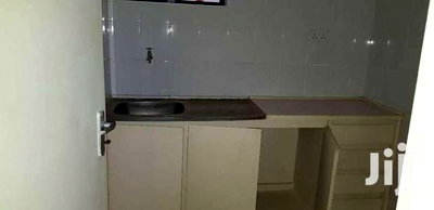 Warehouse To Let - Image 4