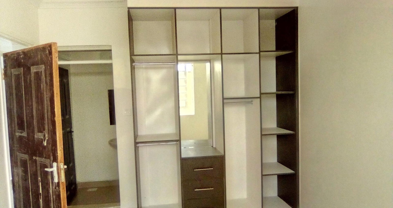 3BR All-Ensuite Townhouse with Stone Wall & Borehole - Kitengela