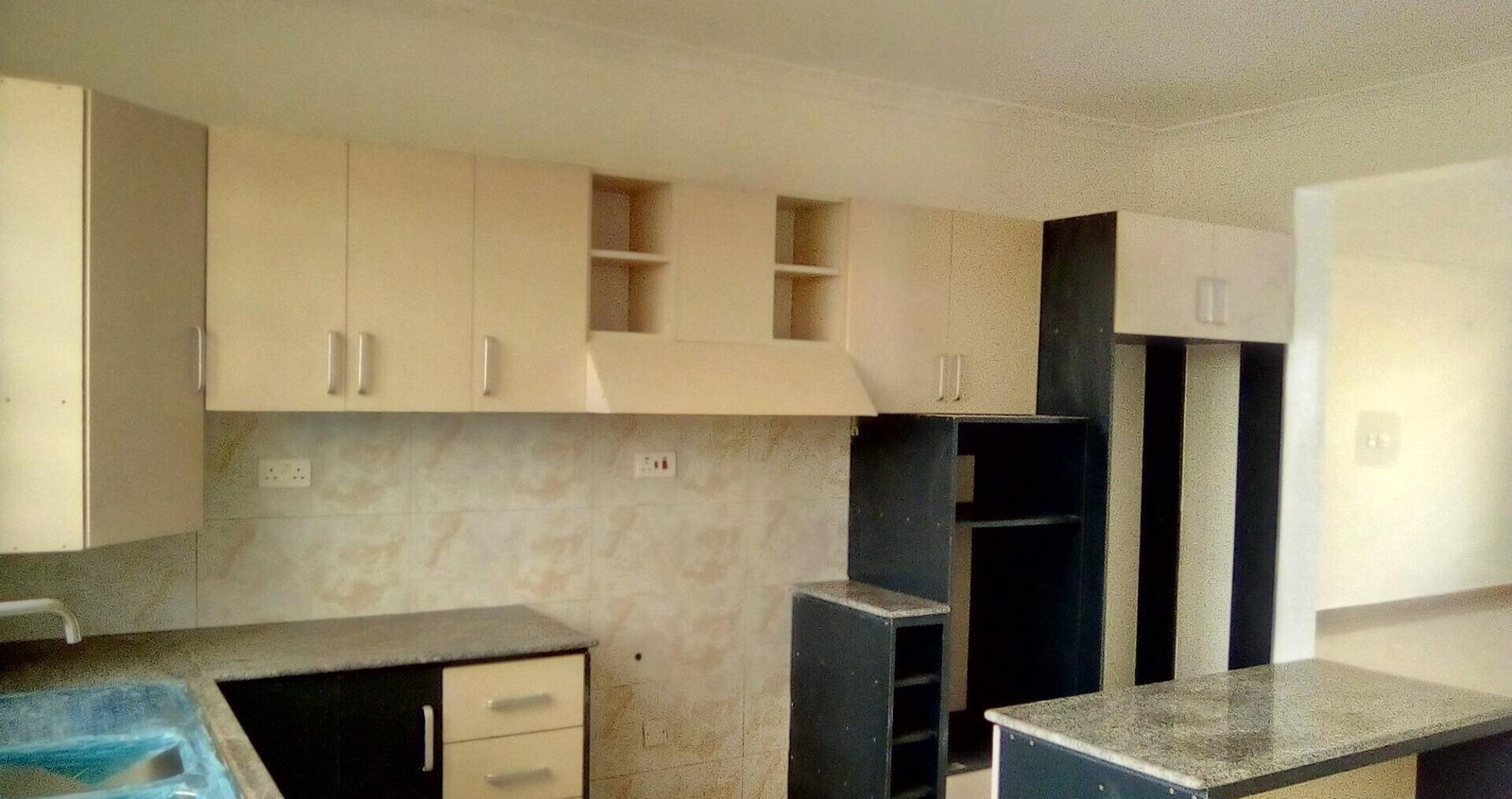 3BR All-Ensuite Townhouse with Stone Wall & Borehole - Kitengela