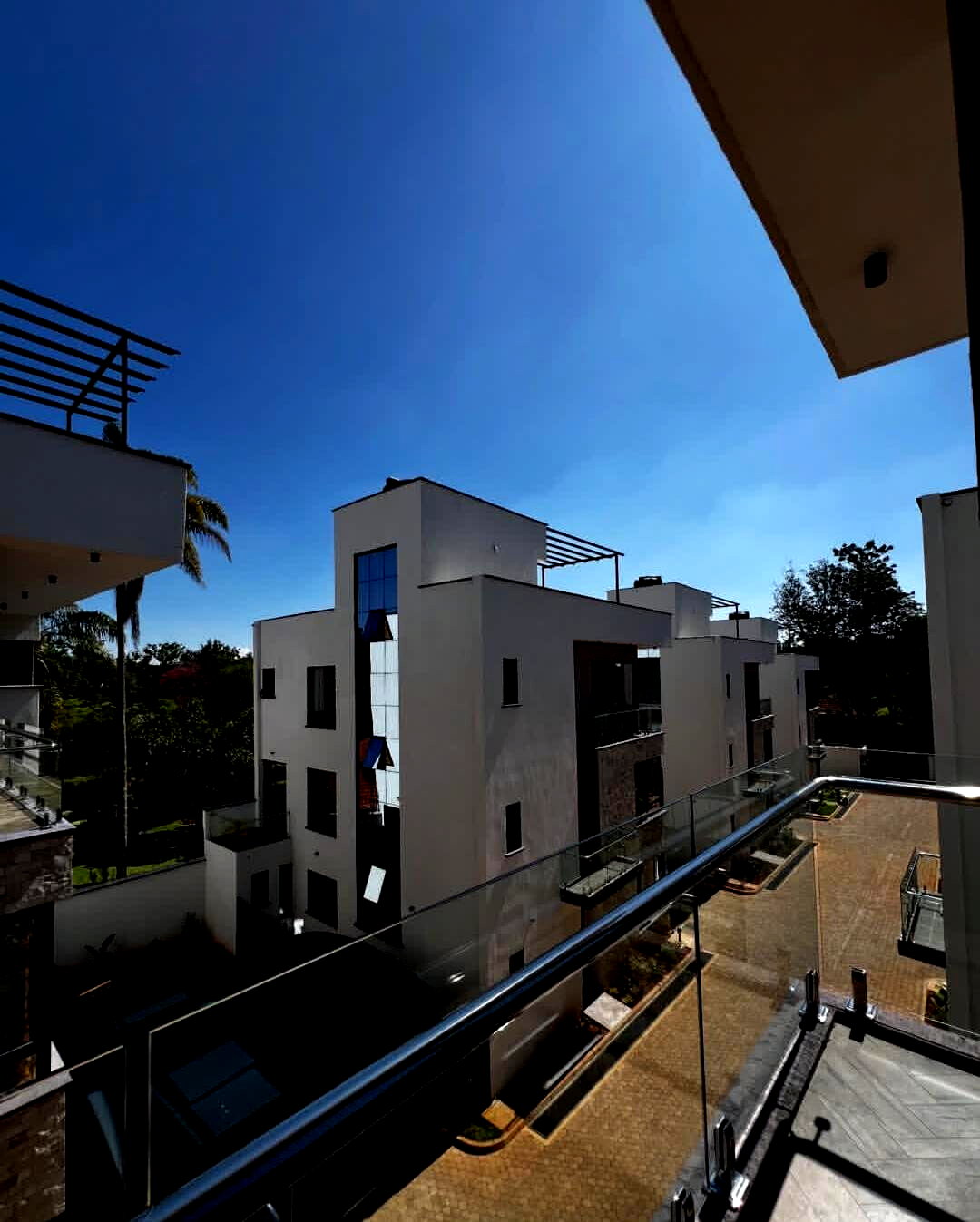 Newly Built 4-Ensuite Townhouse with DSQ & Walk-in Closet - Lavington