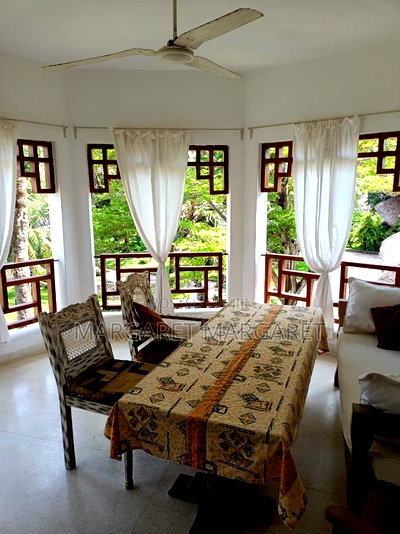 2bdrm Apartment in Shella Beach for sale - Image 2