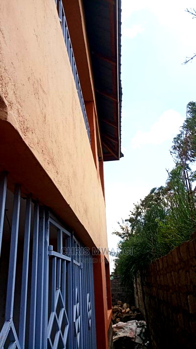 4bdrm Maisonette in Joska for Sale - Image 2