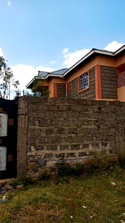 4bdrm Maisonette in Joska for Sale - Image 3