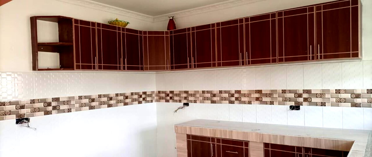 3BR Townhouse with Expansive Garden, 5 Mins from Kiserian Town